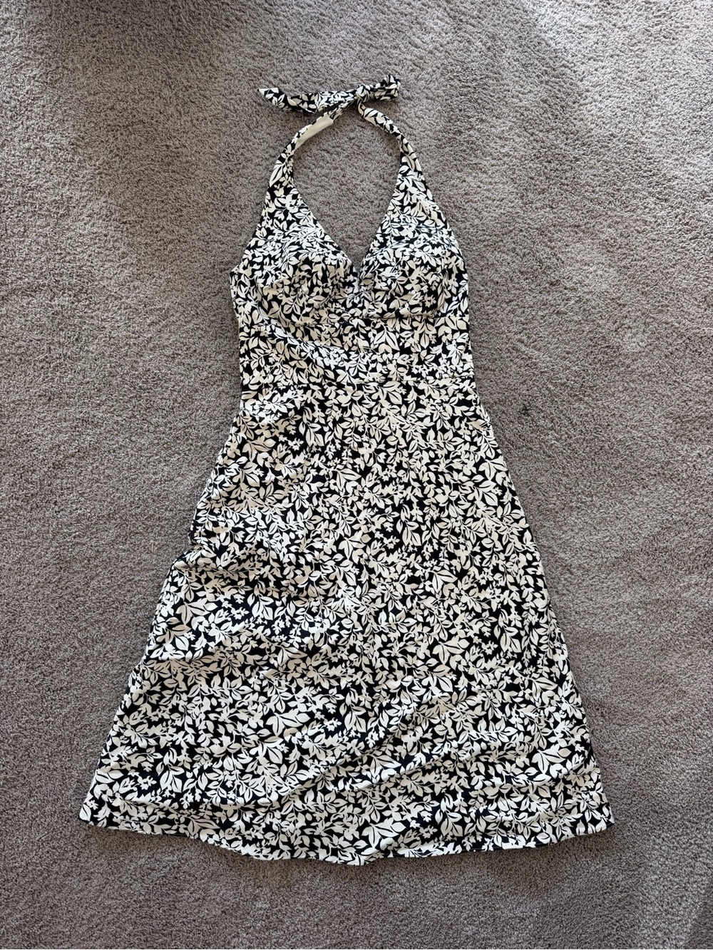 White House Black Market Black & White One-Shoulder Floral Dress